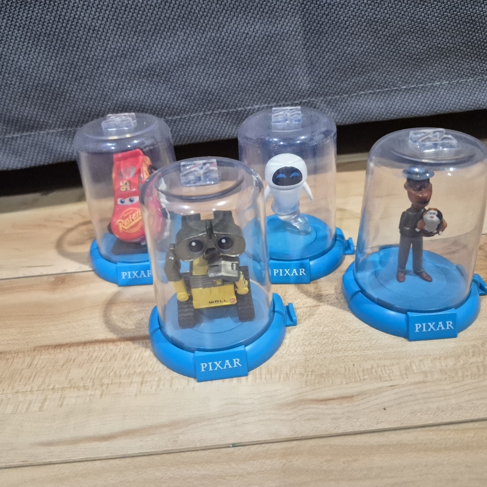 4 Disney Pixar Domez Figures